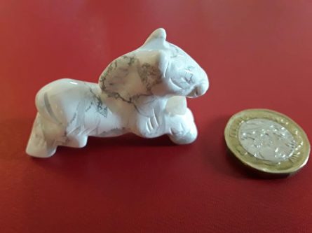 Howlite Hand Carved Horse - Image 4