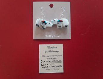 Sunface bear in shell earrings 3