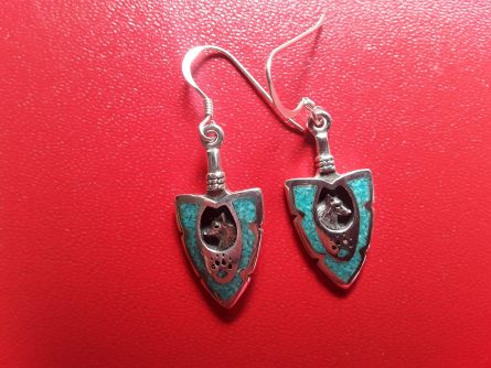 Wolf inset in arrow earrings 3