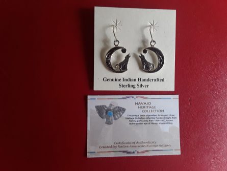 Howling wolf earrings 2